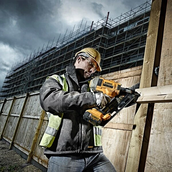 Cloueur De Charpente Dewalt DCN692P2 XR 18 V Avec 10 Boîtes De Pointes – Image 4